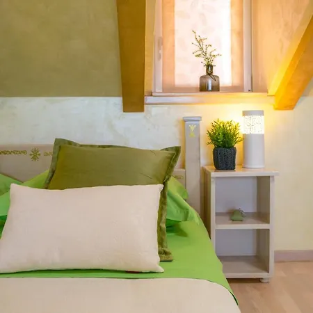 Royal Varos Σπλιτ