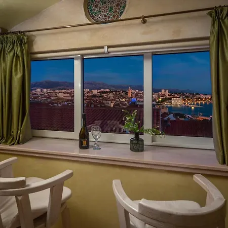 Royal Varos Apartment Split