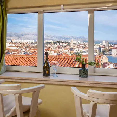 Royal Varos Apartment