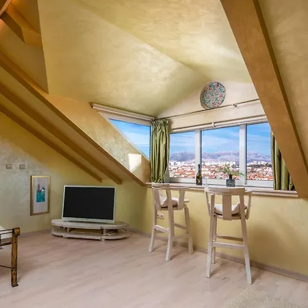 Royal Varos Apartment