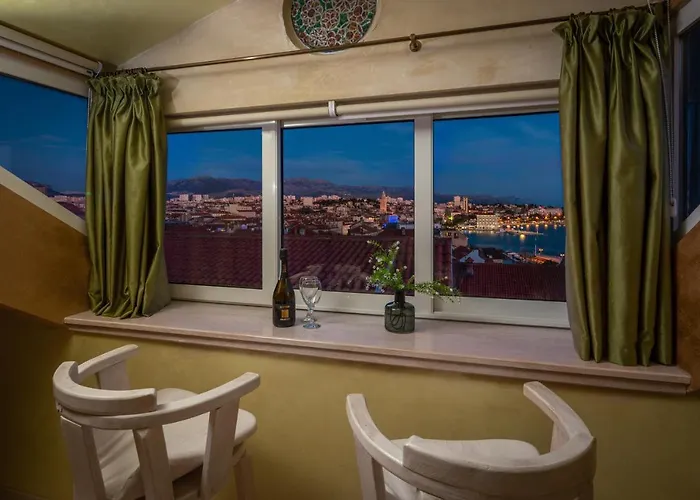 Royal Varos Lägenhet Split