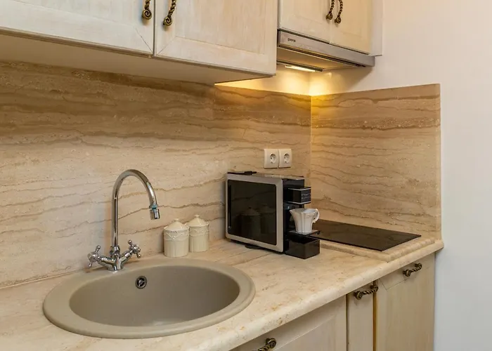 公寓 Royal Varos *