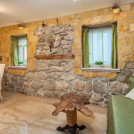 Royal Varos Appartement